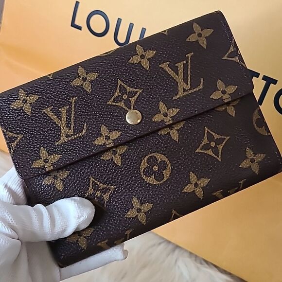 💯 Authentic Louis Vuitton Tifold Monogram Wallet 🍀 - Picture 12 of 14